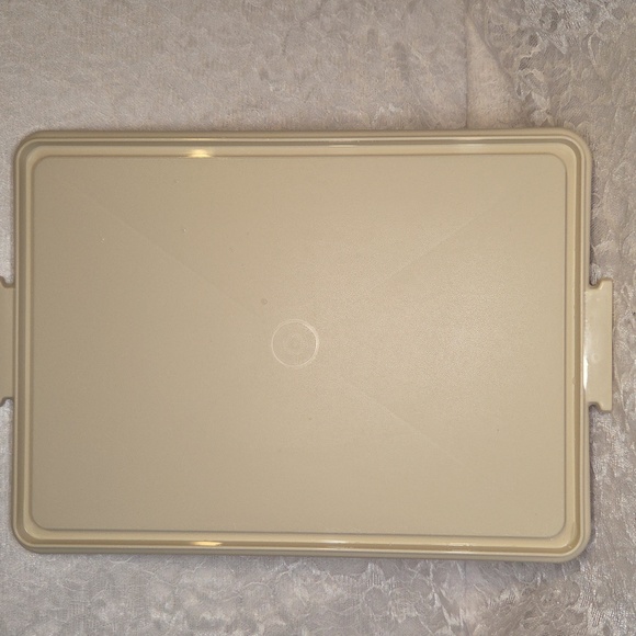 Tupperware: Cake Keeper Container - Picture 5 of 6